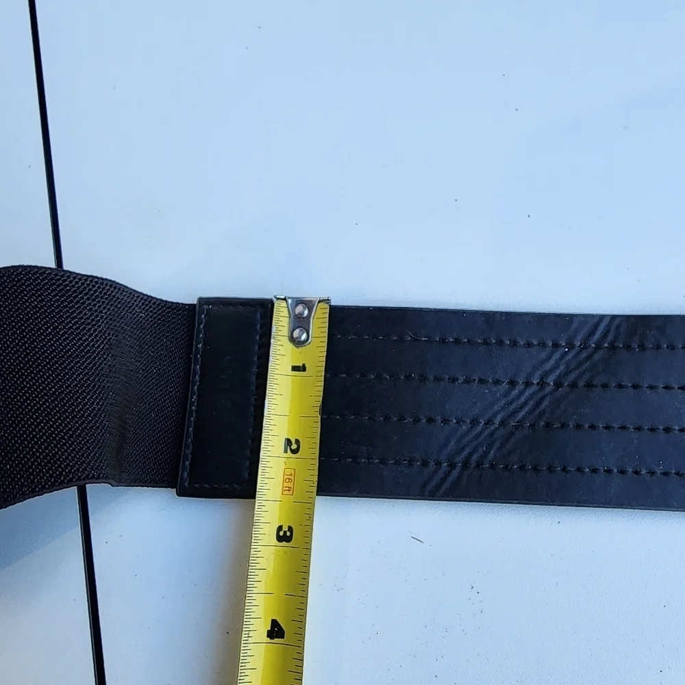 Black Belt Bag with Textured Fabric and Adjustable Size